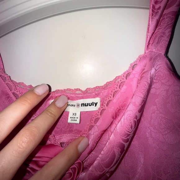 For love and lemons size XS Pink Lace mini dress with rose/flower - Picture 5 of 7